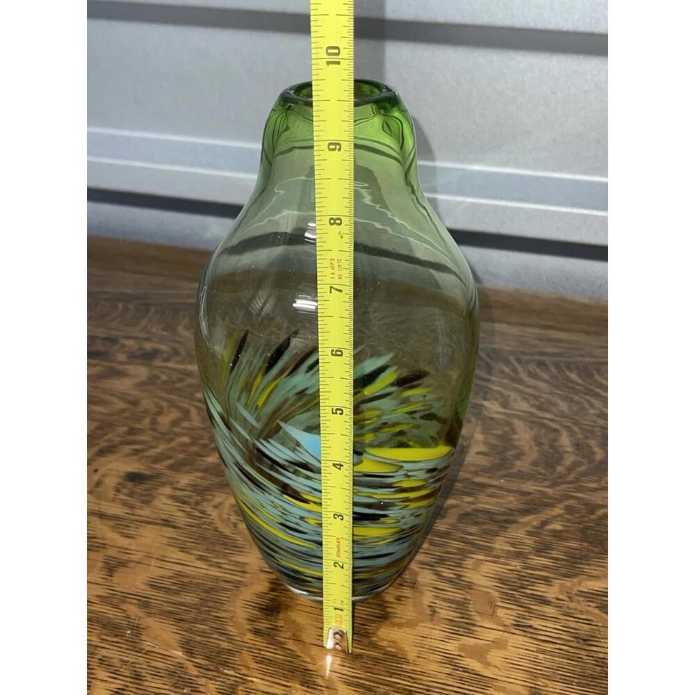 Italian Art Glass Vase Green/Swirled Stretched - Picture 6 of 6